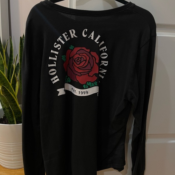 Black long sleeve - Picture 2 of 2